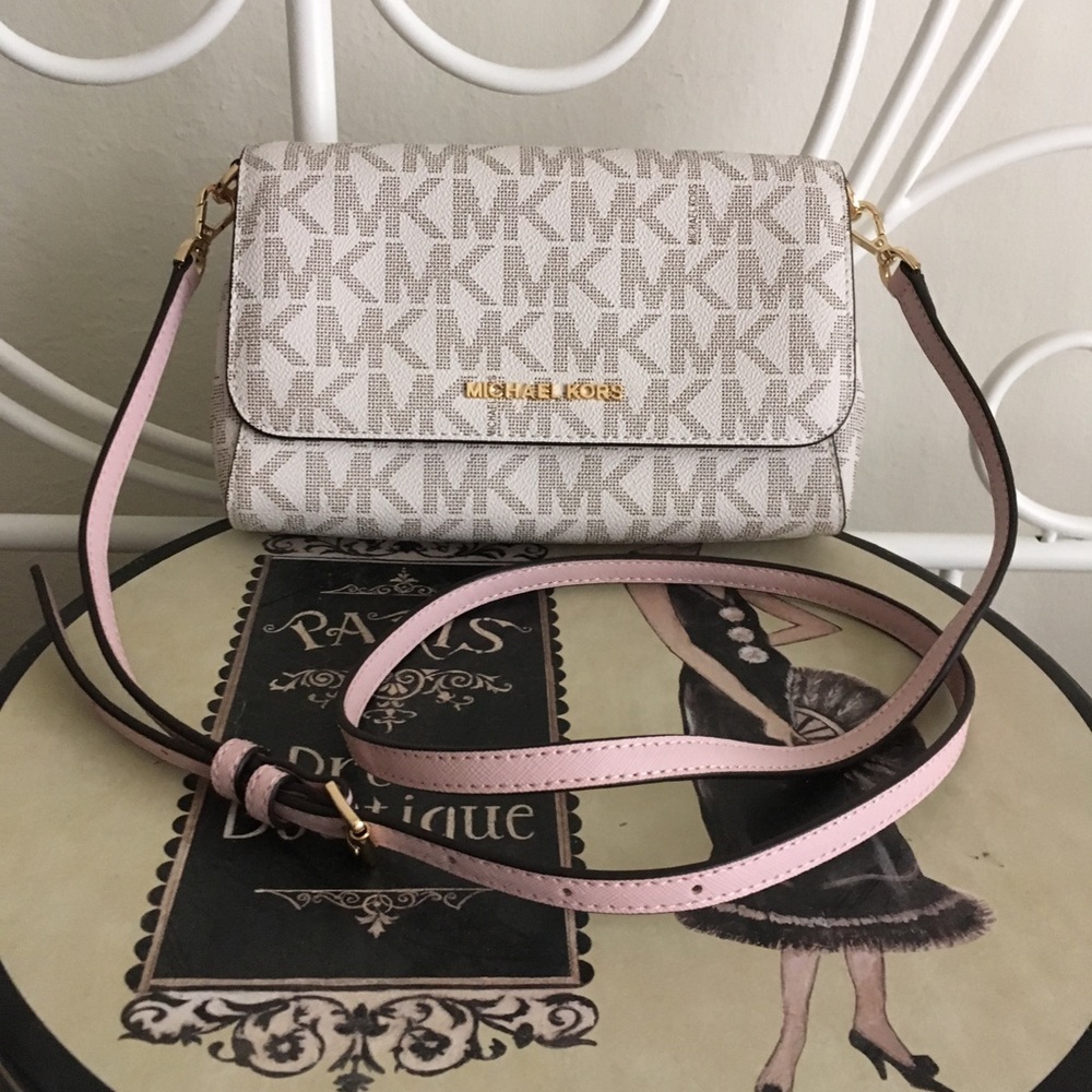 ***SOLD***NEW Michael Kors Crossbody Bag - Picture 1 of 8